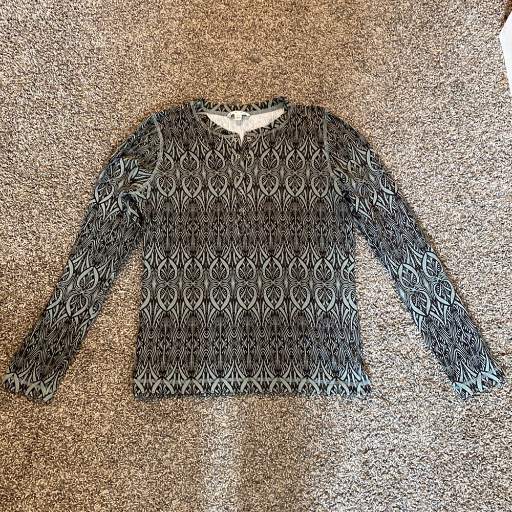 CAbi Print Front Snap Top